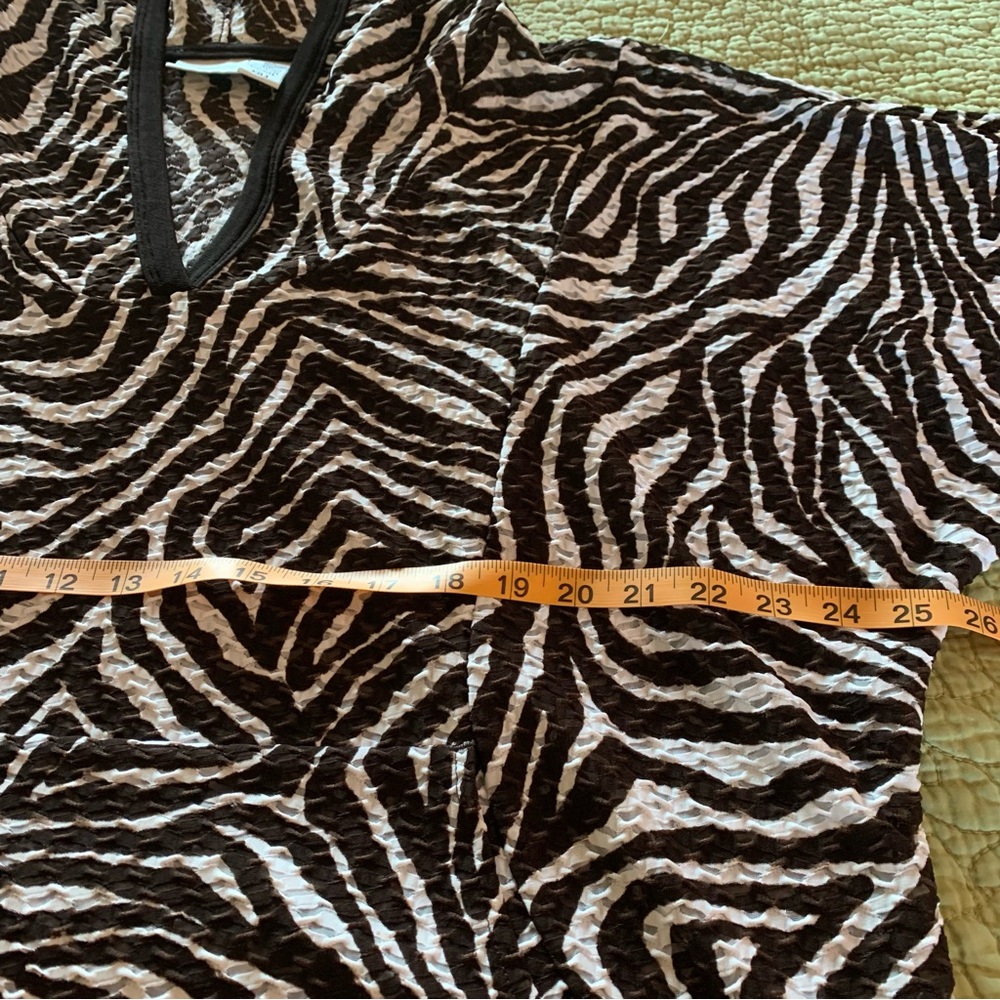 Chico’s Hoodie Brown & White Animal Print with Pockets Size 16 - Picture 13 of 16